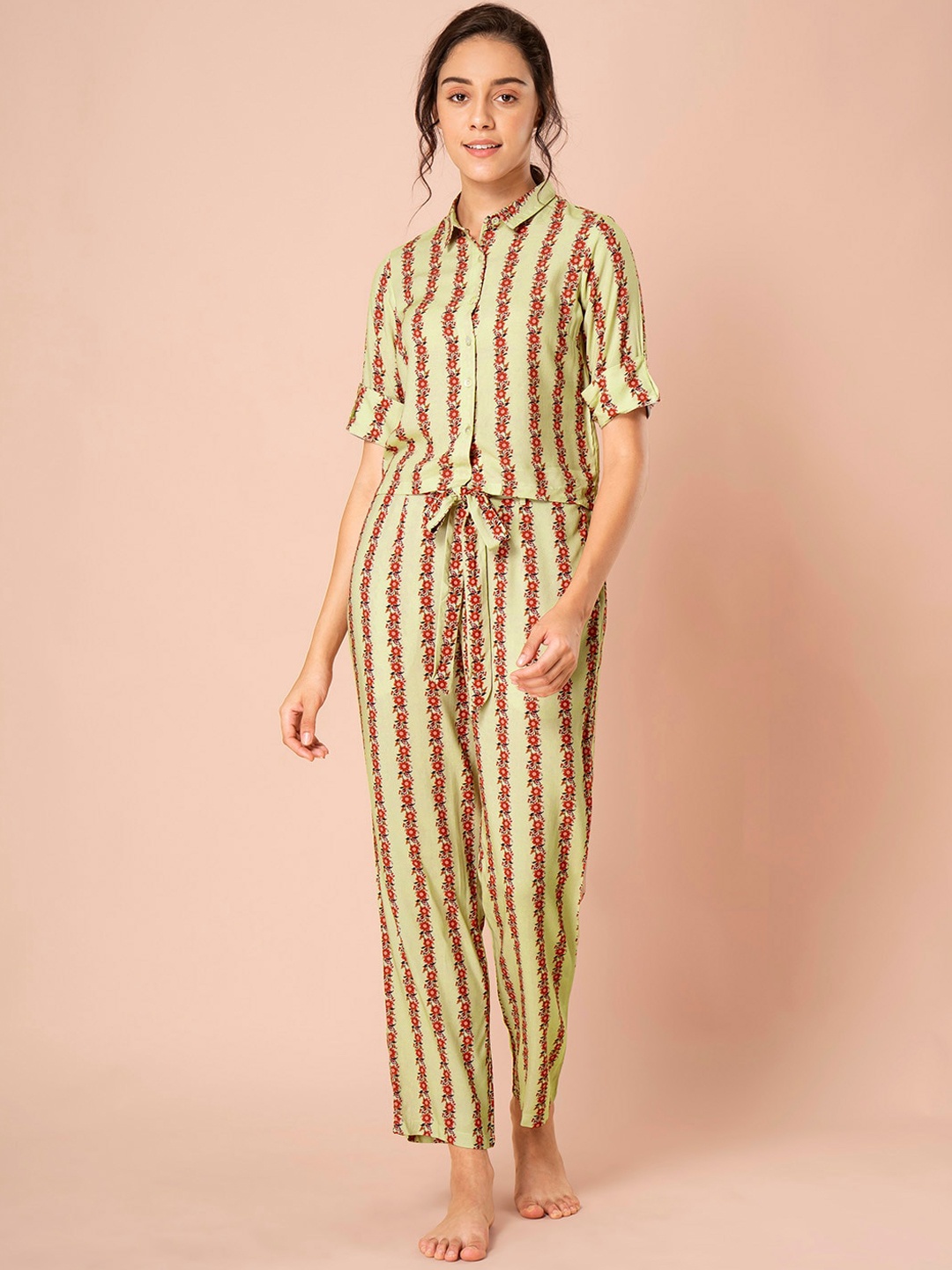 

INDYA Women Green & Red Printed Night suit