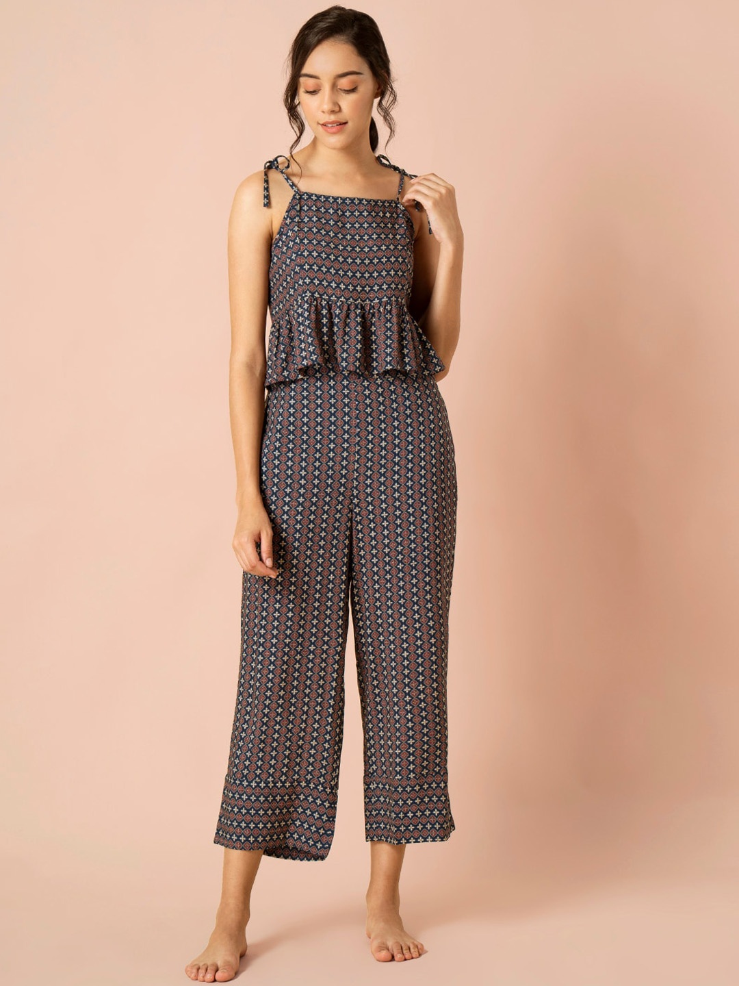 

INDYA Women Maroon & Navy Blue Printed Night suit