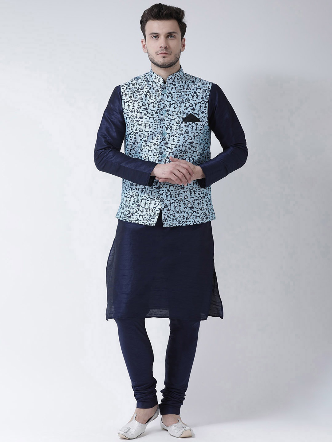 

LAMAAYA Men Navy Blue & Blue Solid Kurta with Churidar & Nehru Jacket