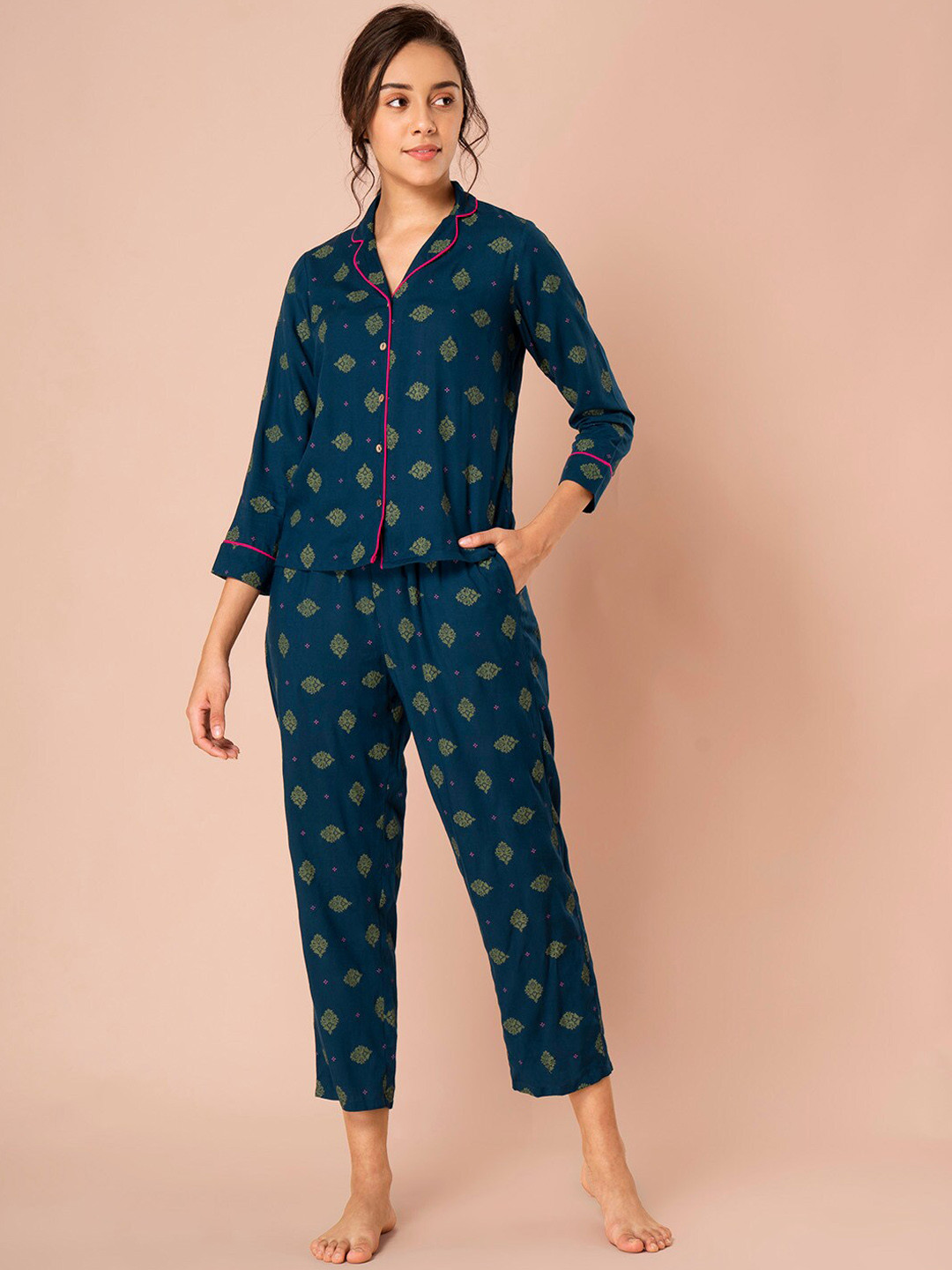 

INDYA Women Navy Blue Printed Night suit