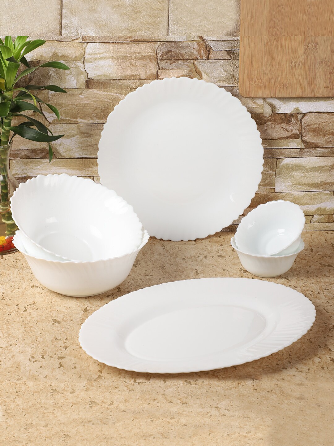 CDI 15 Piece White Solid Melamine Dinner Set