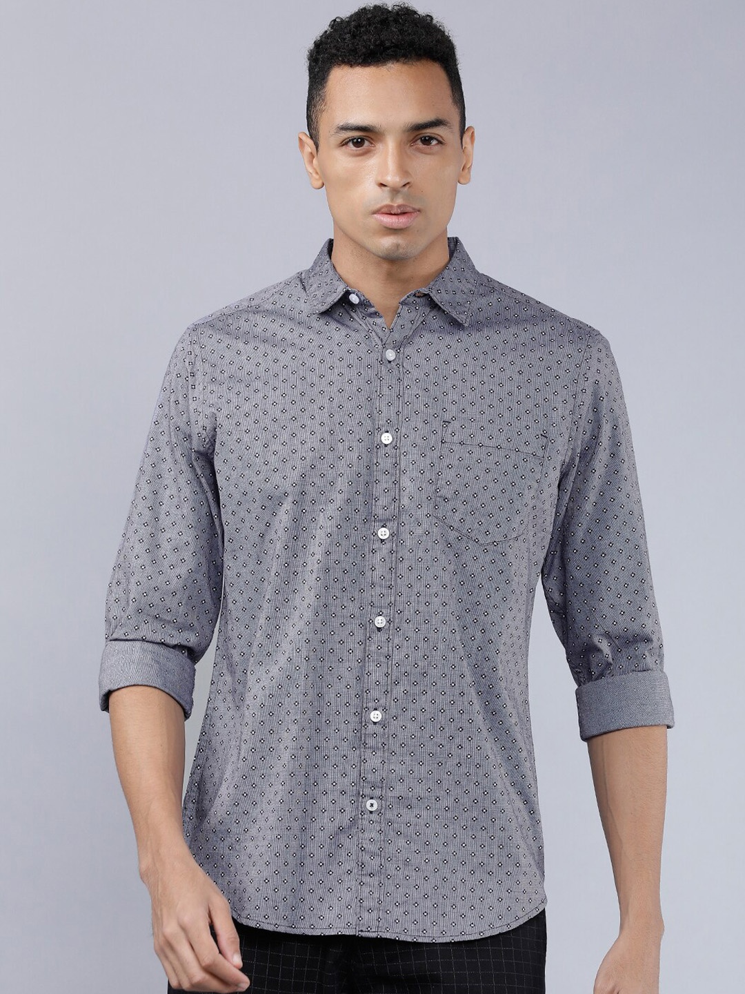 

HIGHLANDER Men Grey & White Slim Fit Printed Casual Shirt