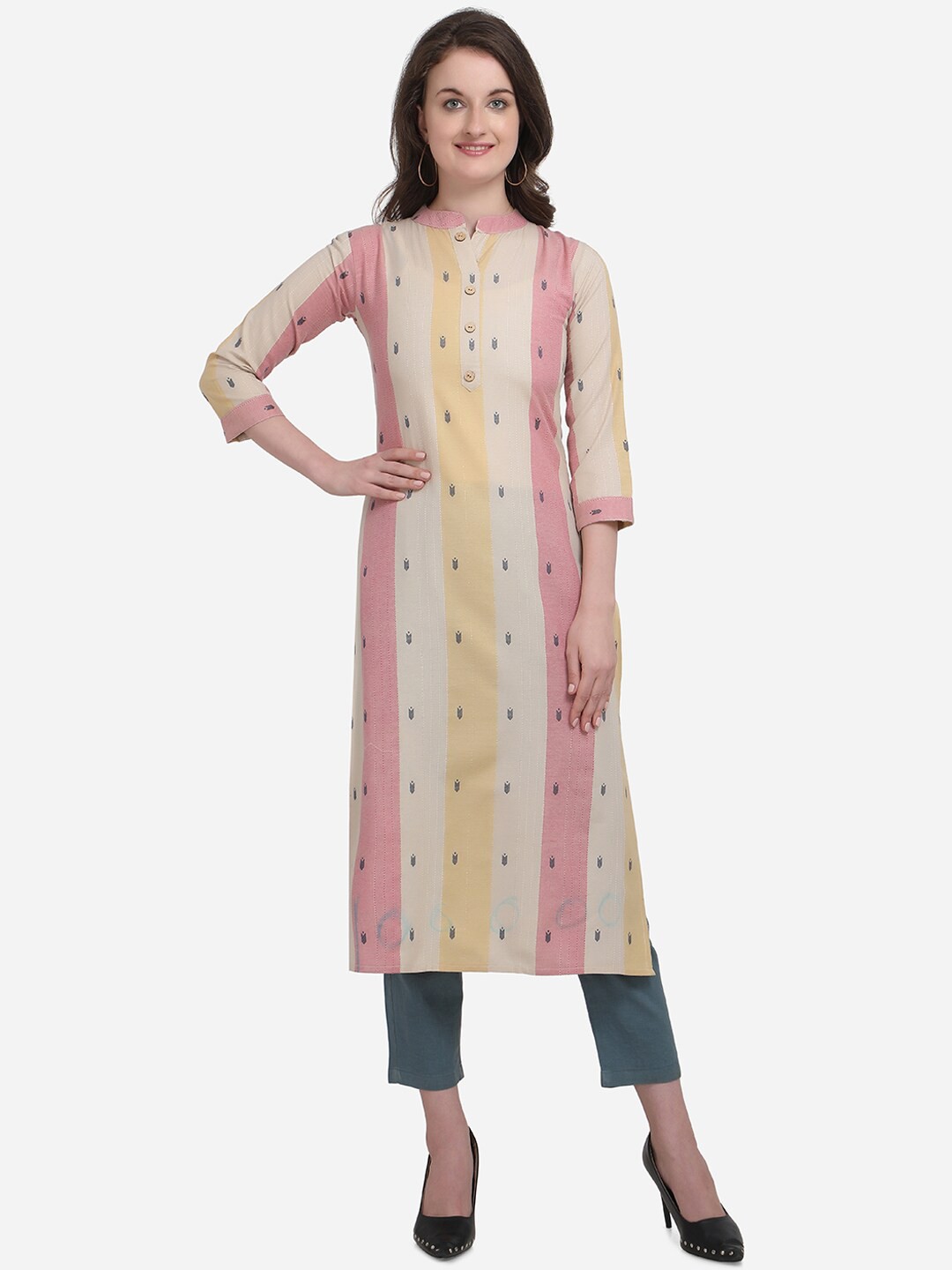 

Kvsfab Women Cream-Coloured & Pink Printed Straight Kurta