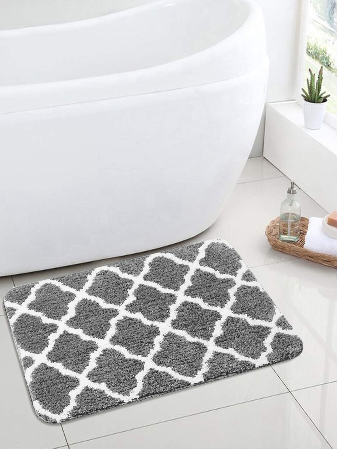 

Saral Home Grey & White Ogee Microfibre Anti-Skid Bath Rug
