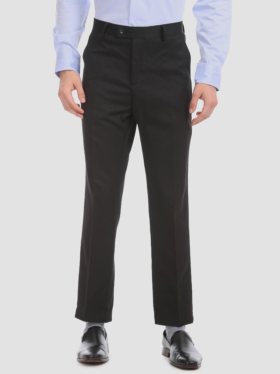 

Arrow Men Black Straight Fit Solid Formal Trousers