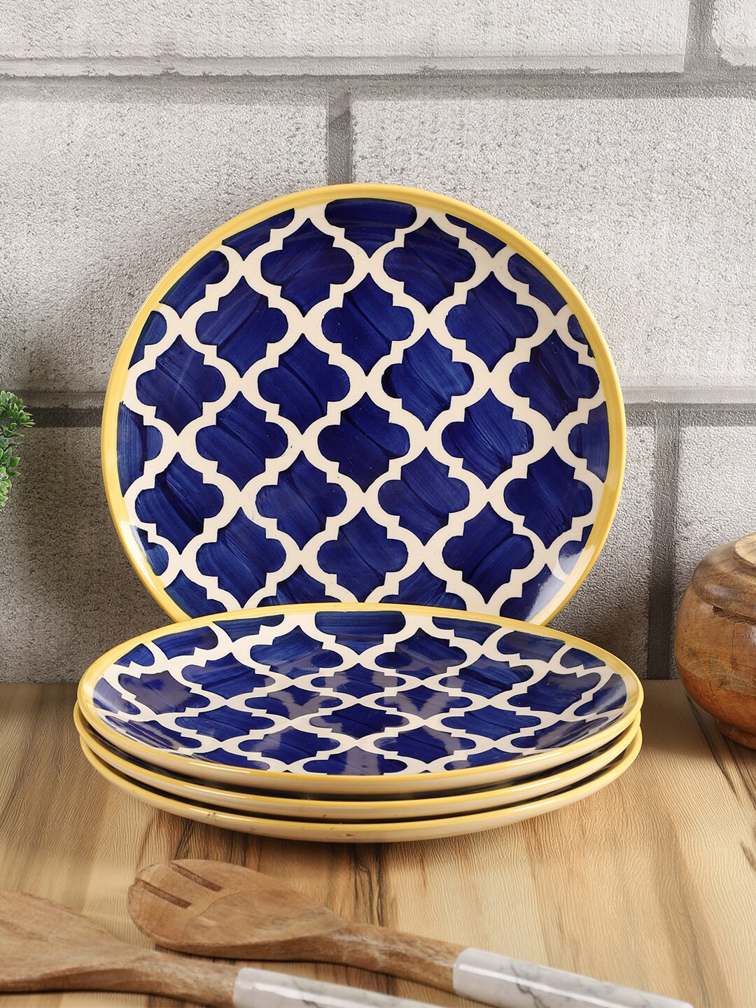 

CDI Blue & White 4 Pcs Printed Plate Set