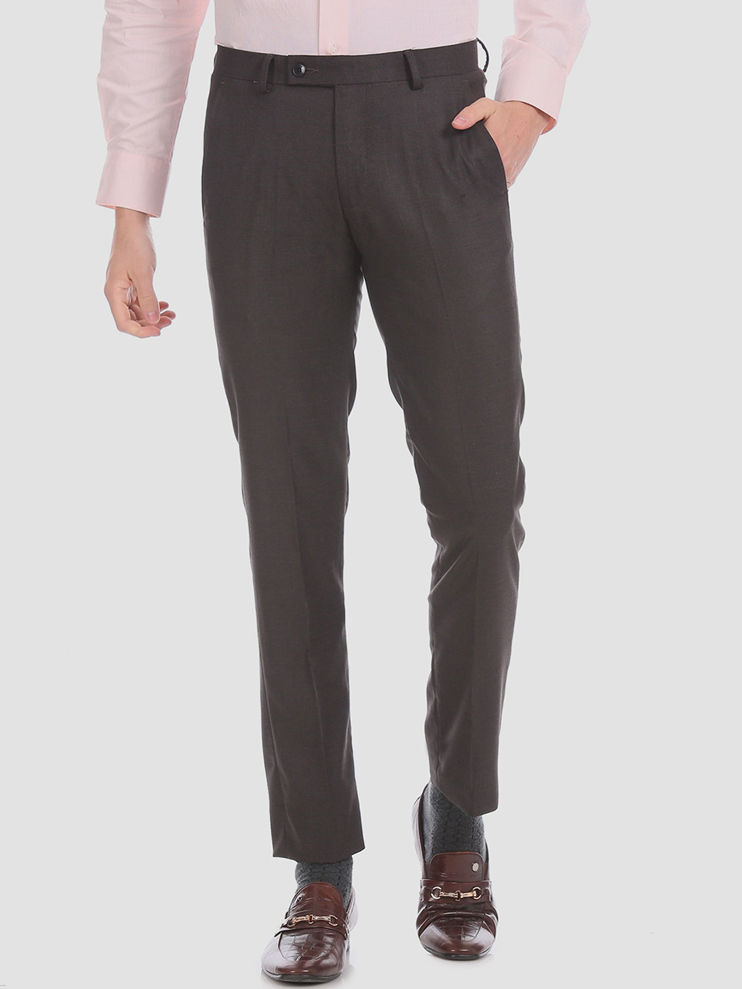 

Arrow Men Brown Regular Fit Solid Formal Trousers