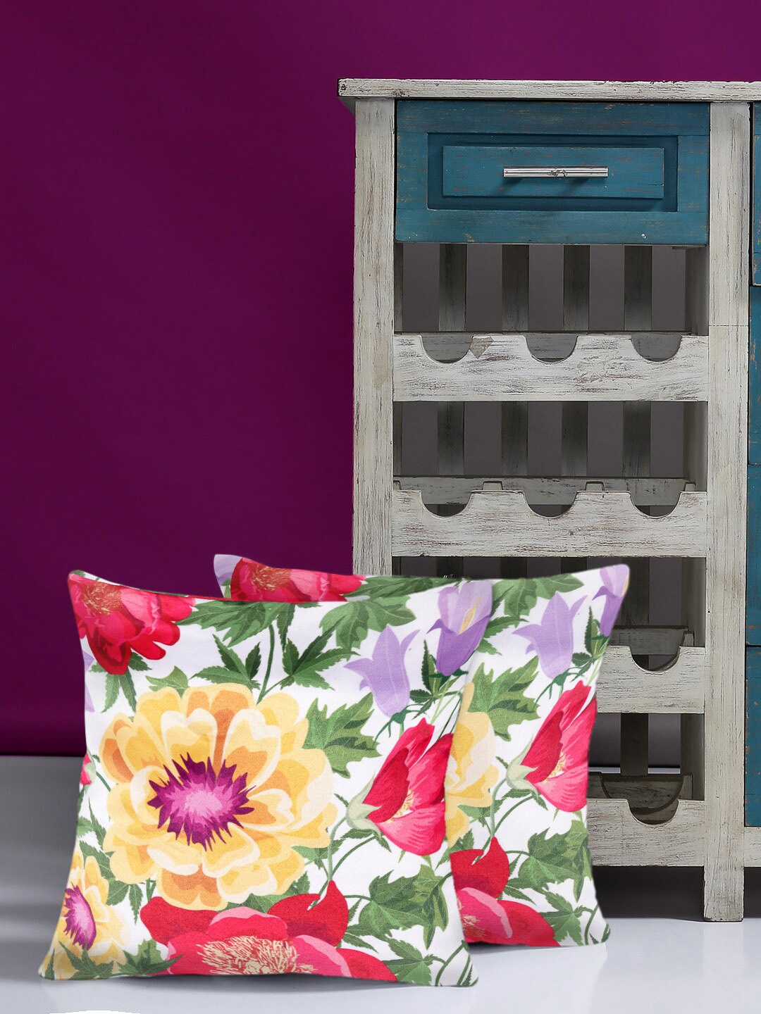 Alina decor Red & Green Set of 2 Floral Square Cushion Covers