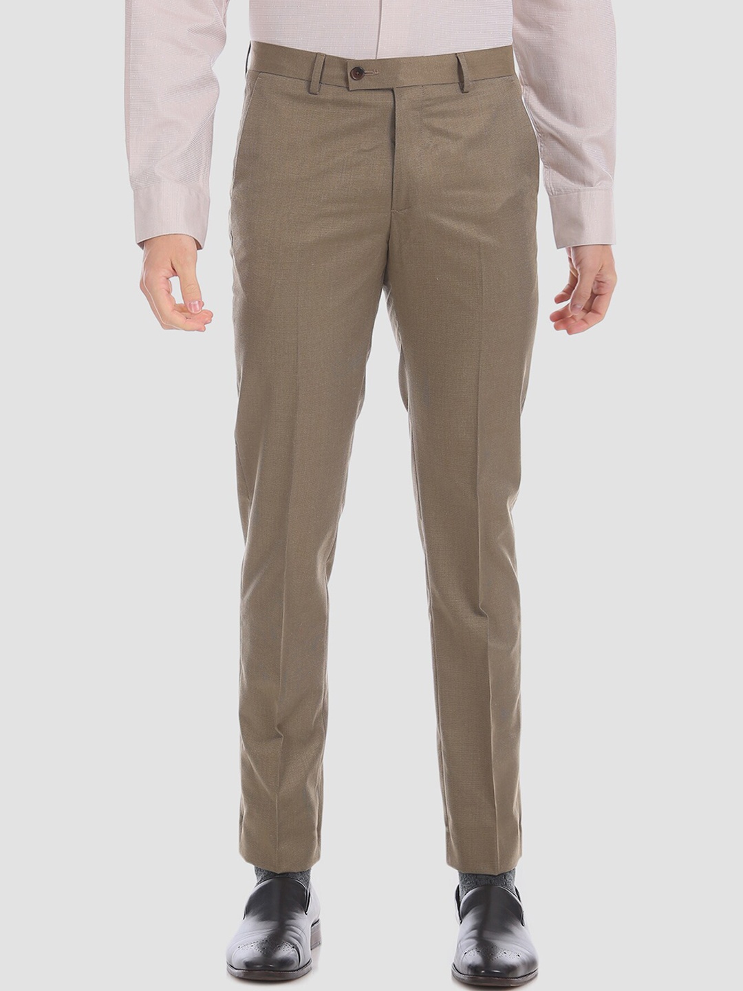 

Arrow Men Brown Regular Fit Solid Formal Trousers