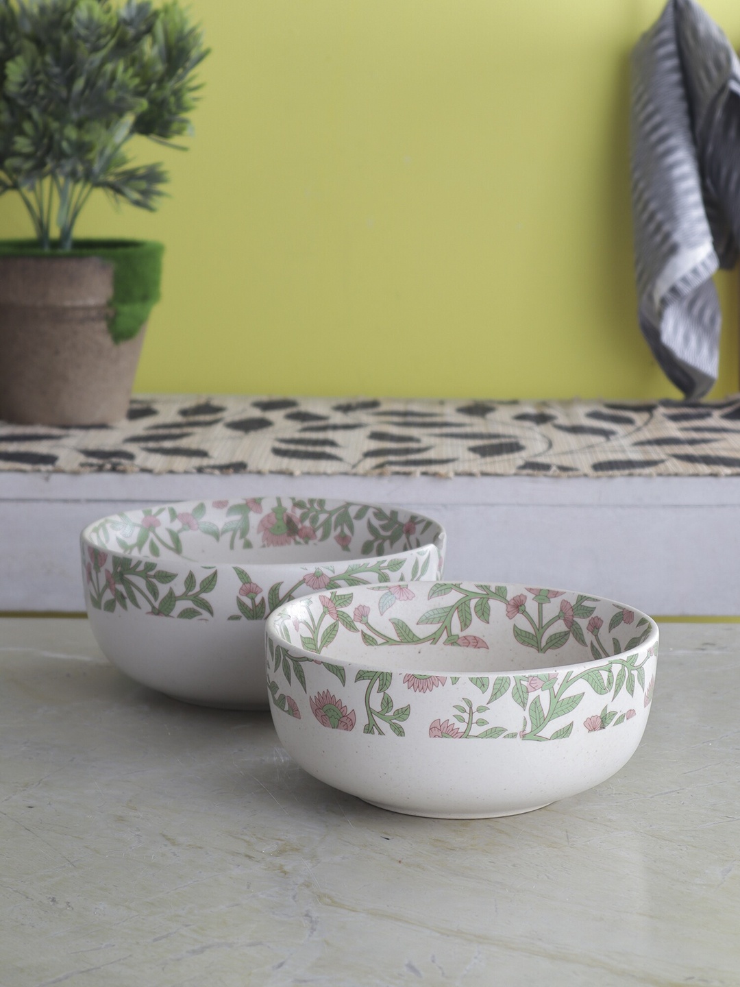 MIAH Decor 2 Pieces White & Green Stoneware Bowls Set