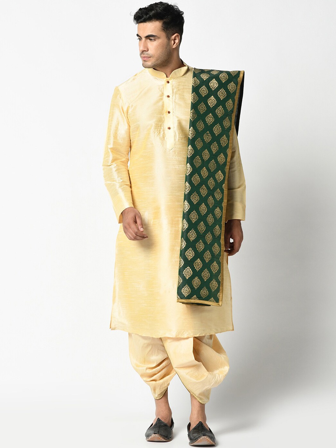 

DEYANN Men Cream-Coloured & Green Solid Kurta with Dhoti Pants & Dupatta