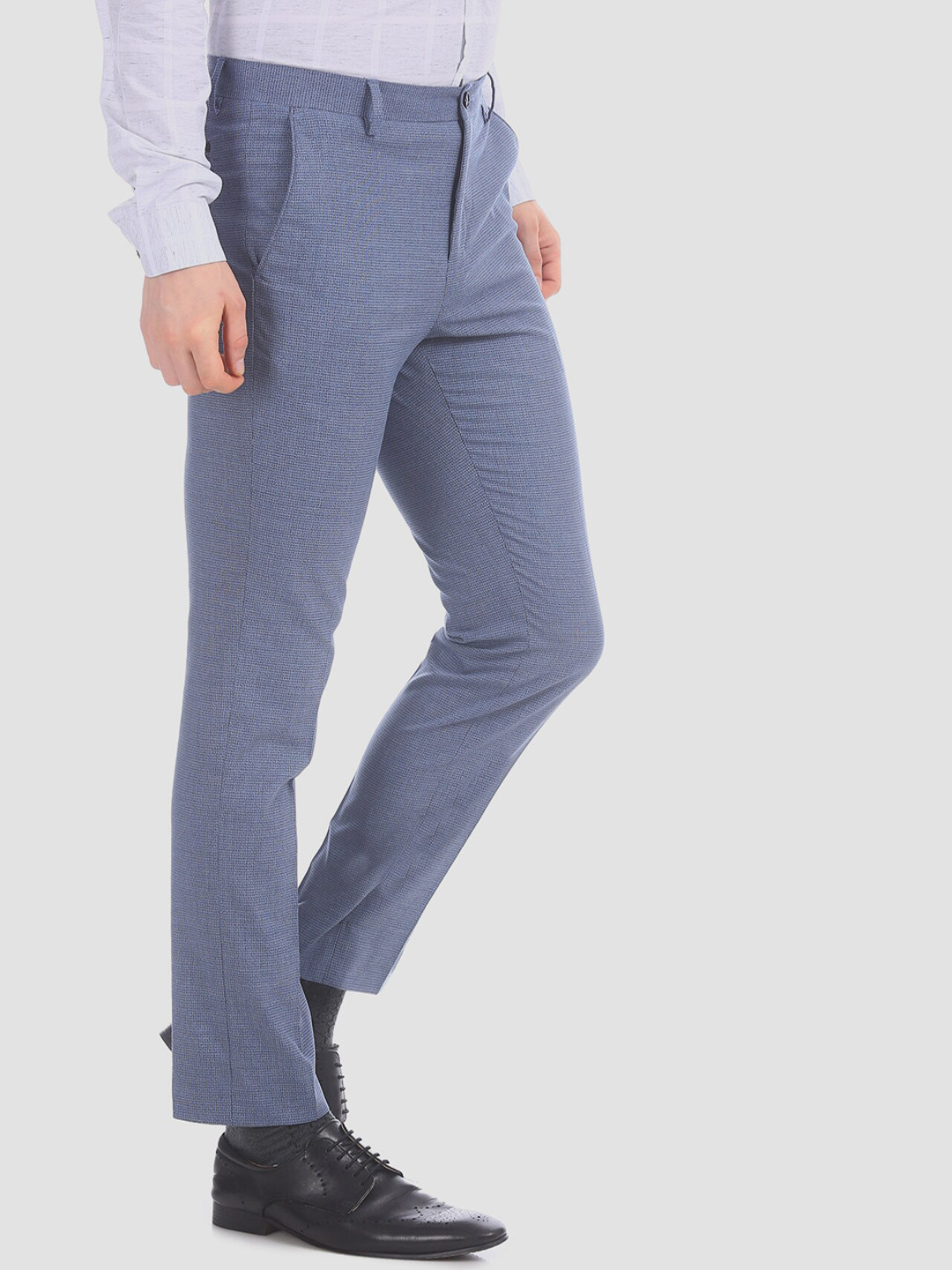 

Arrow Men Blue Regular Fit Self Design Formal Trousers