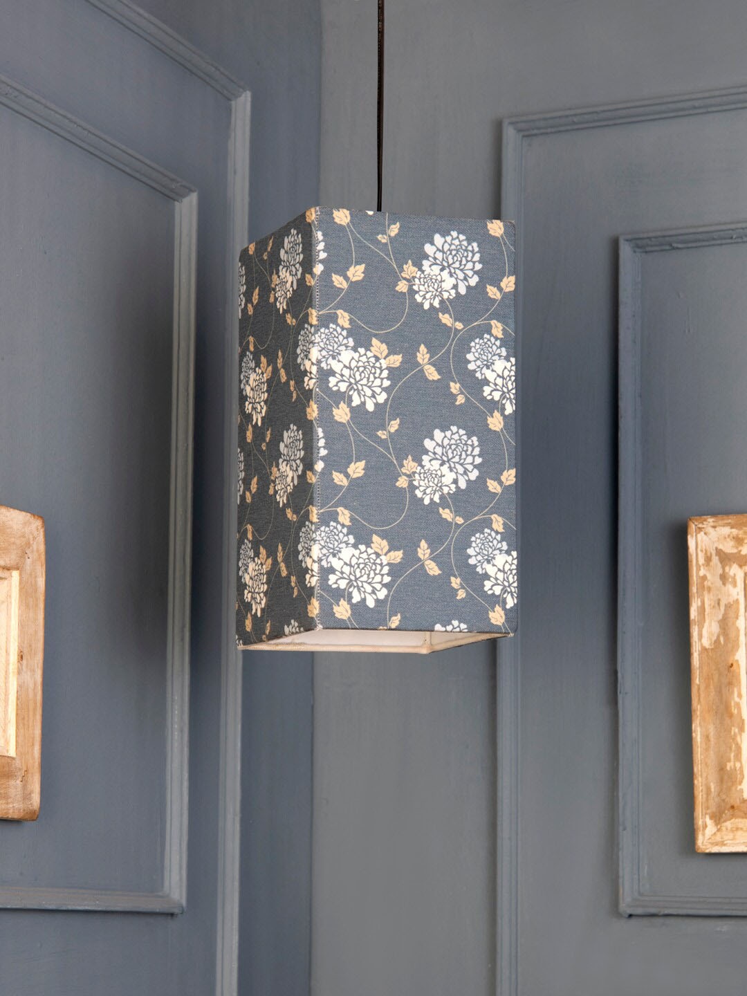 

green girgit Grey Leaf Printed Hanging Light