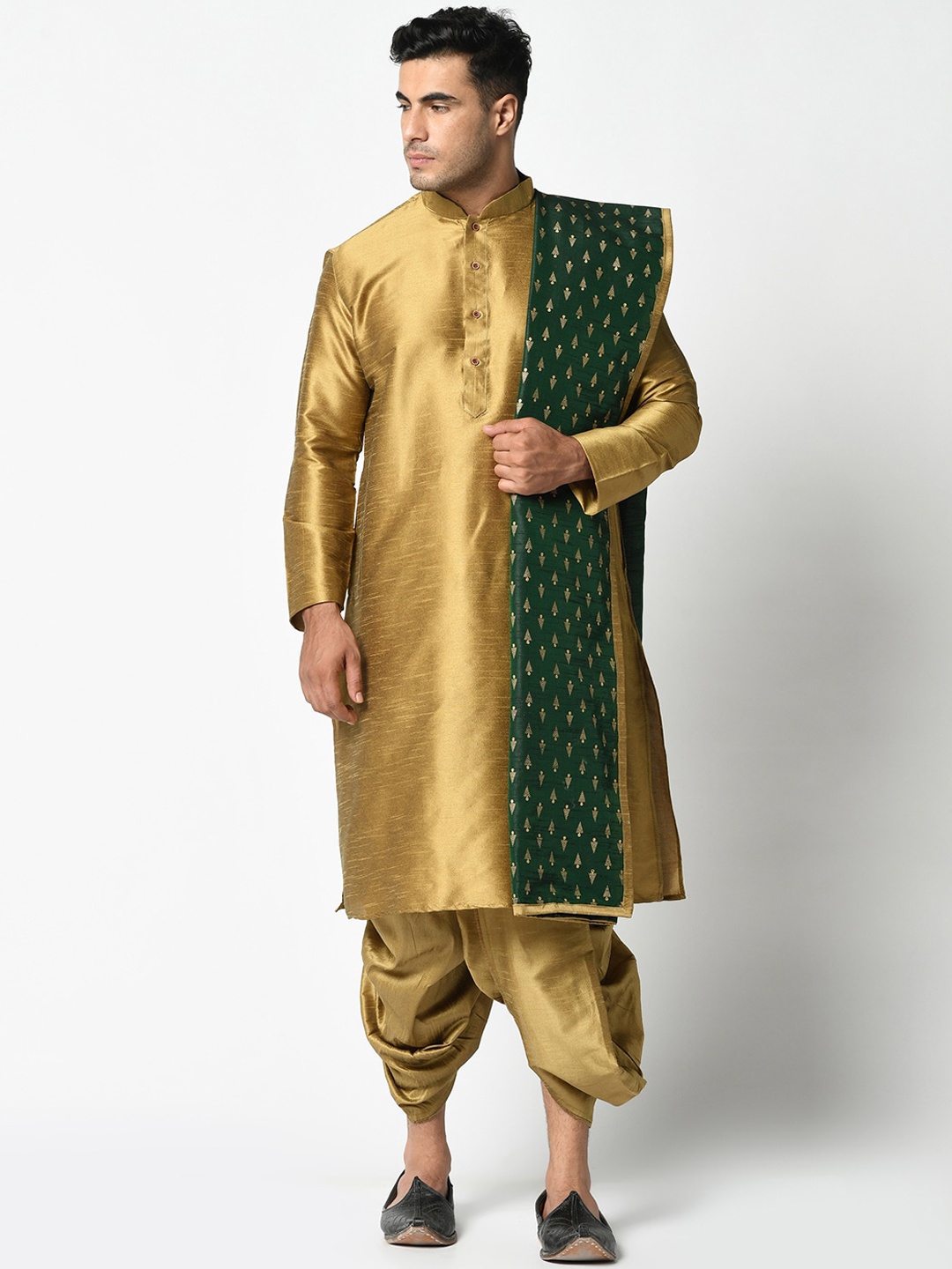 

DEYANN Men Gold-Toned & Green Solid Kurta with Dhoti Pants & Dupatta