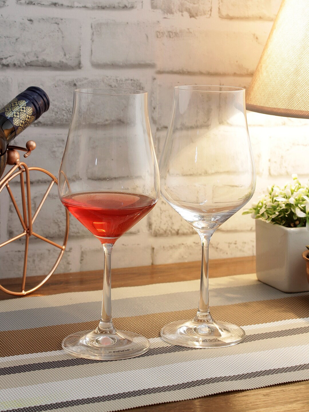 

Bohemia Crystal Set of 6 Tulipia Crystal Wine Glass Lead free 350ml, Transparent