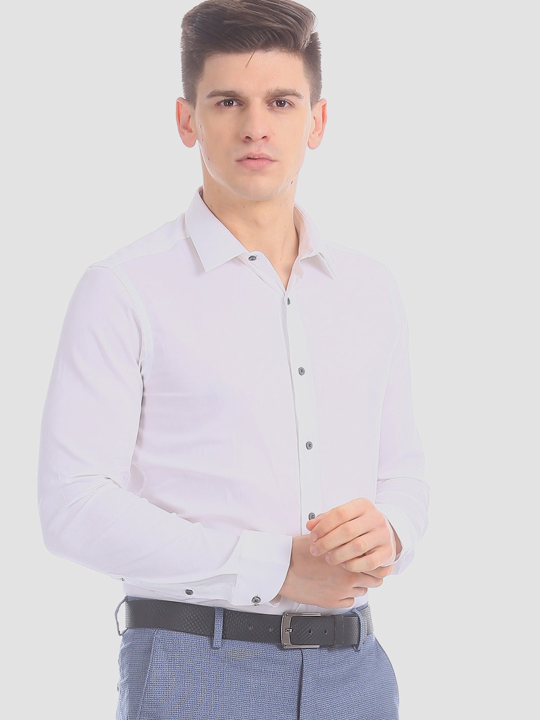 

Arrow Men White Skinny Fit Solid Formal Shirt