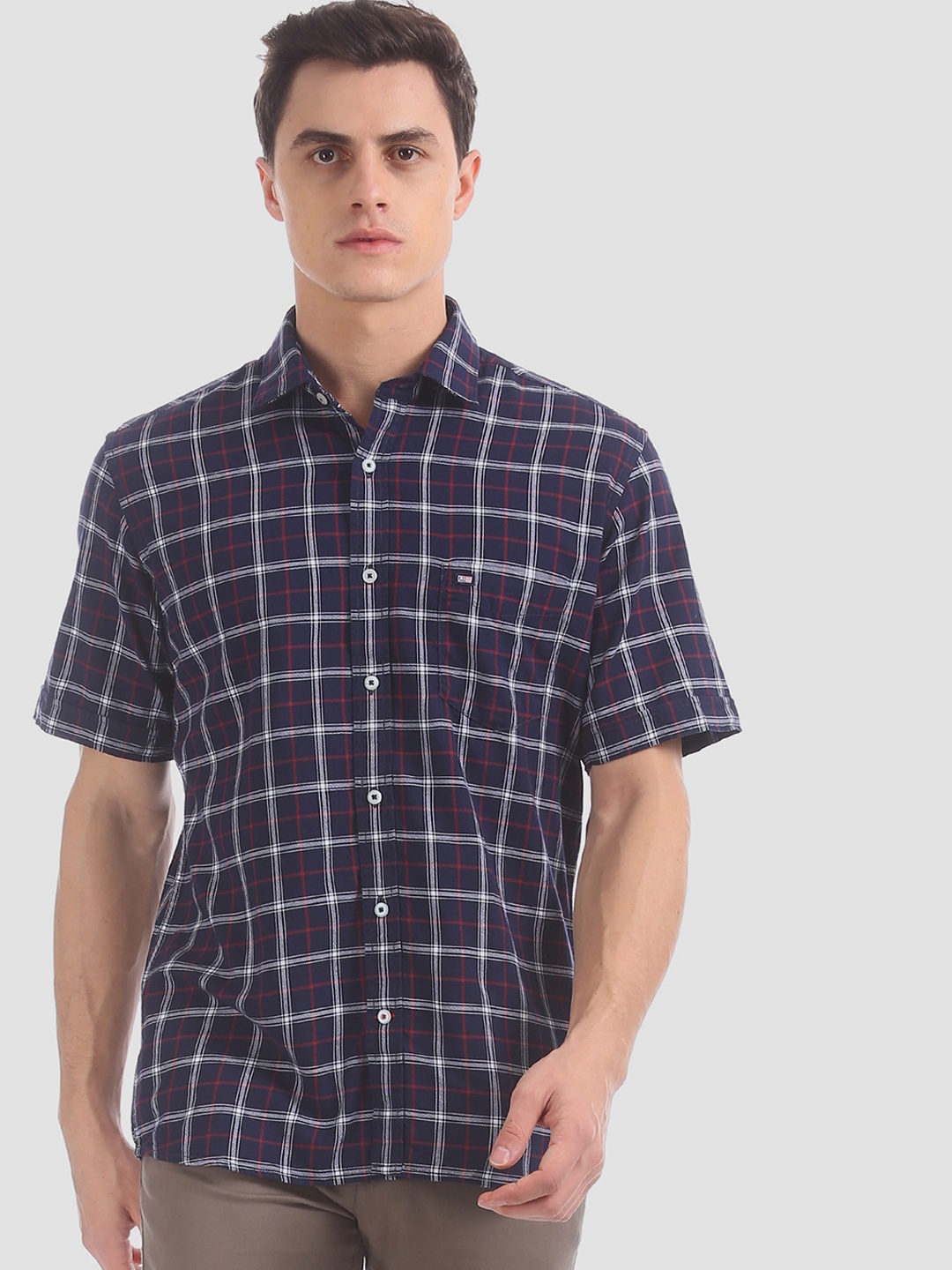 

Arrow Sport Men Navy Blue & White Regular Fit Checked Casual Shirt