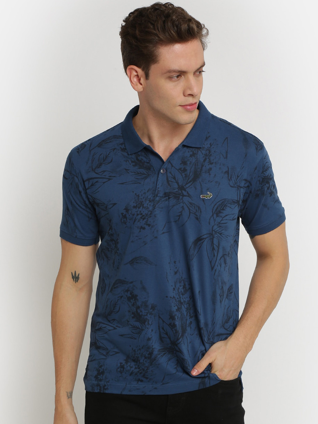 

Crocodile Men Blue Printed Polo Collar T-shirt