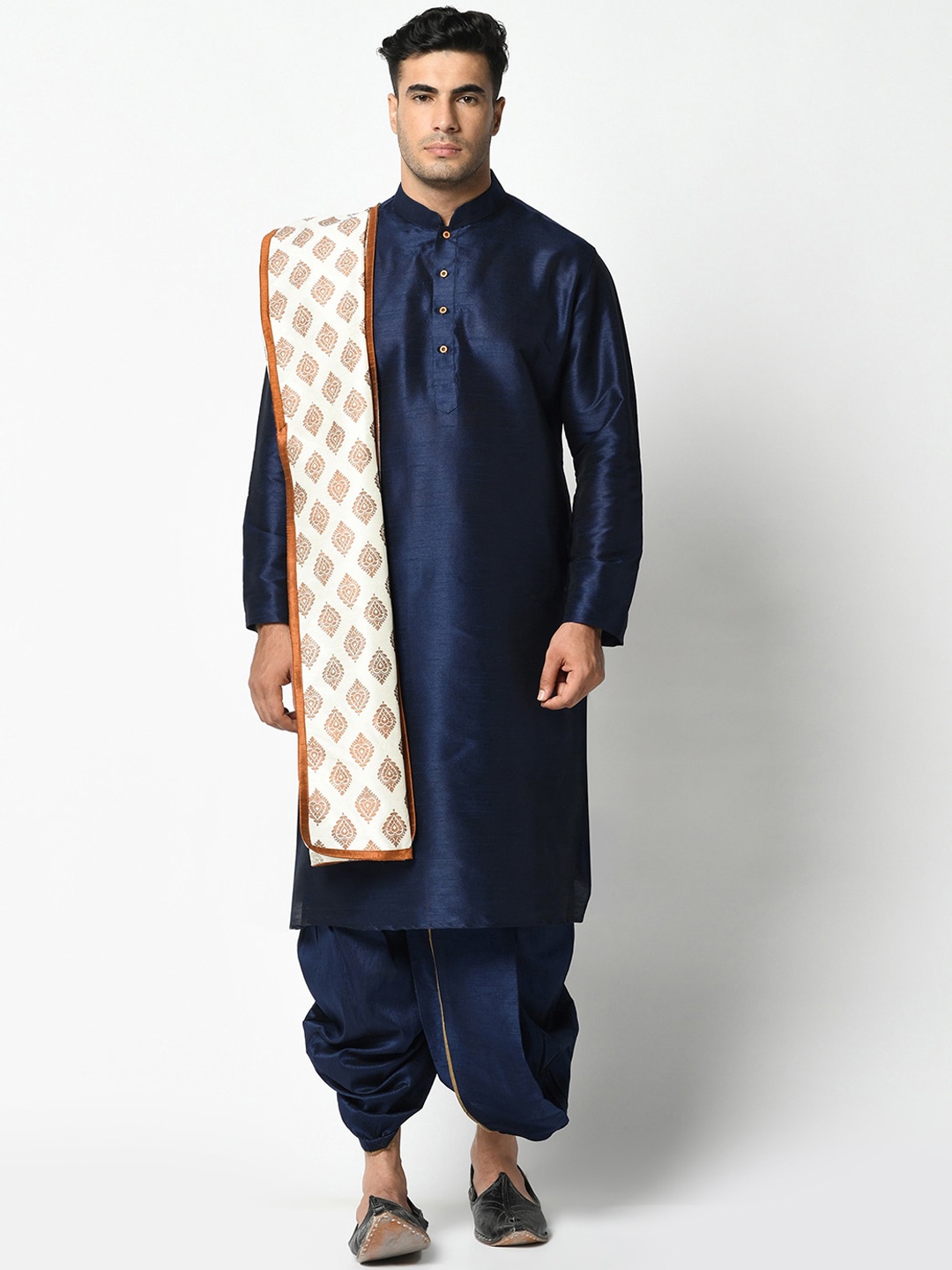 

DEYANN Men Navy Blue Solid Kurta with Pyjamas & Dupatta