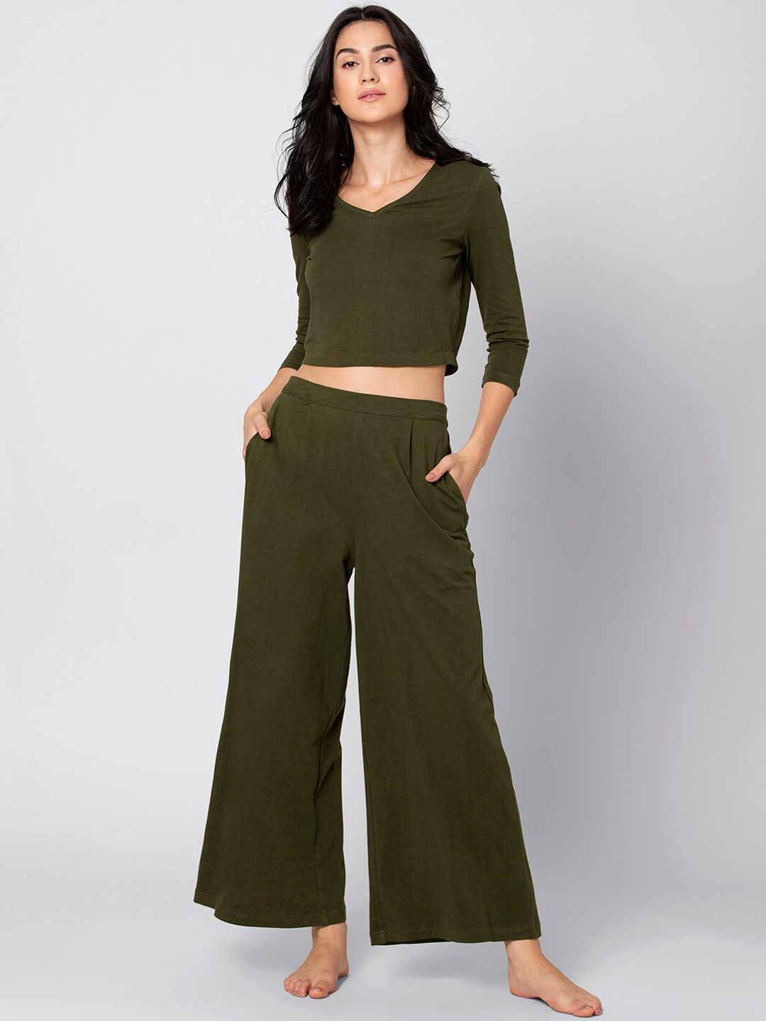 

FabAlley Women Olive Green Solid Night suit
