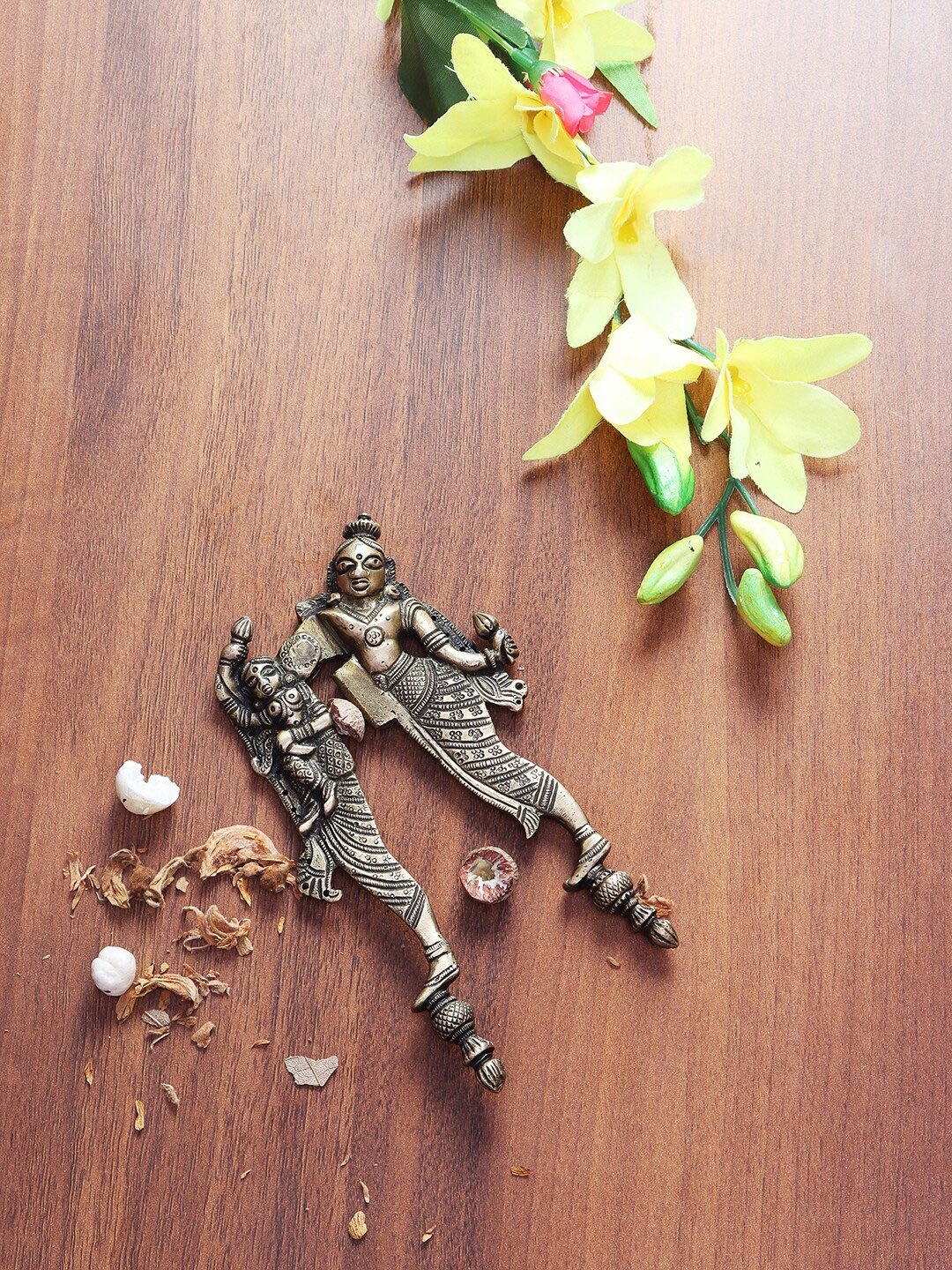 Imli Street Gold-Toned Brass Betel Nut Cracker