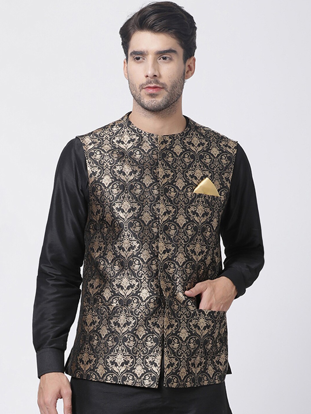 

VASTRAMAY Men Black & Gold-Coloured Printed Woven Nehru Jacket