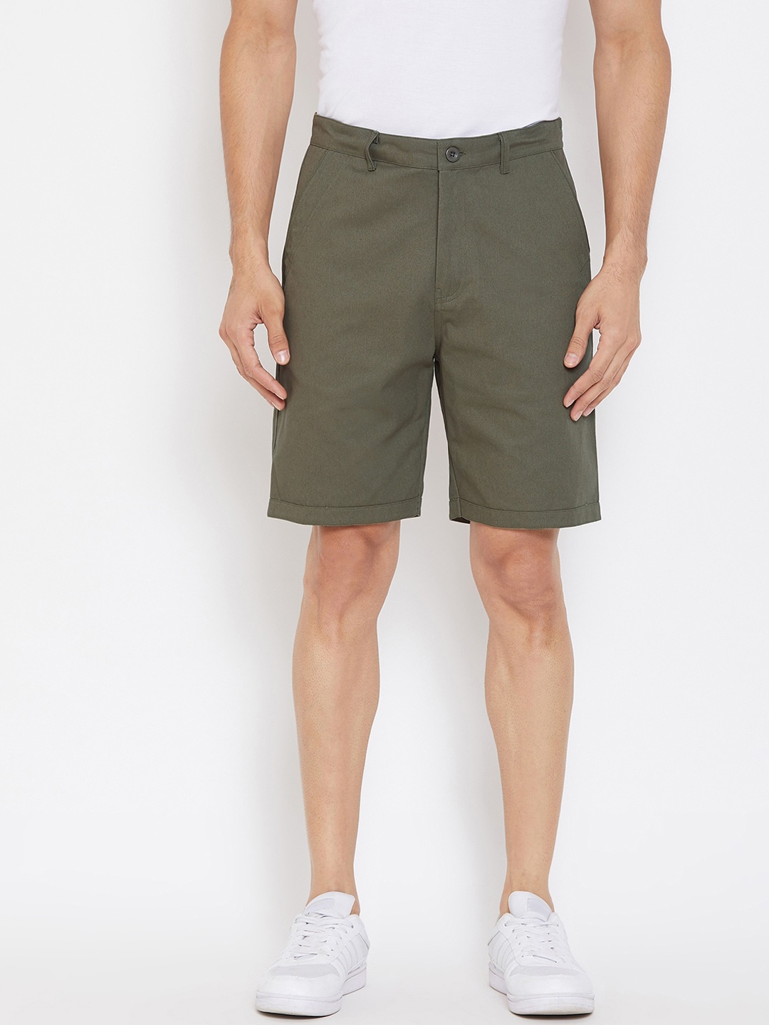 

Hypernation Men Olive Green Solid Regular Fit Regular Shorts