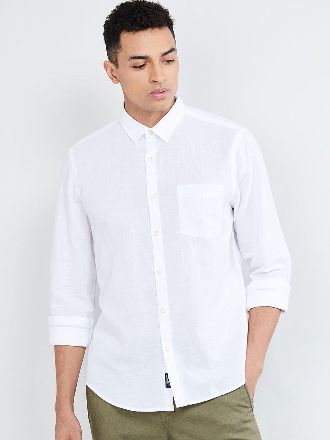 

max Men White Regular Fit Solid Cotton Linen Casual Shirt