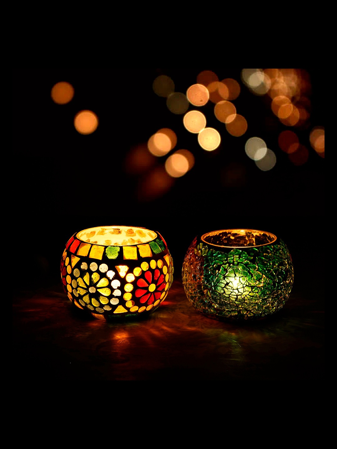 

eCraftIndia Set of 2 Patterned Mosaic Glass Handcrafted Tea Light Holder, Multi
