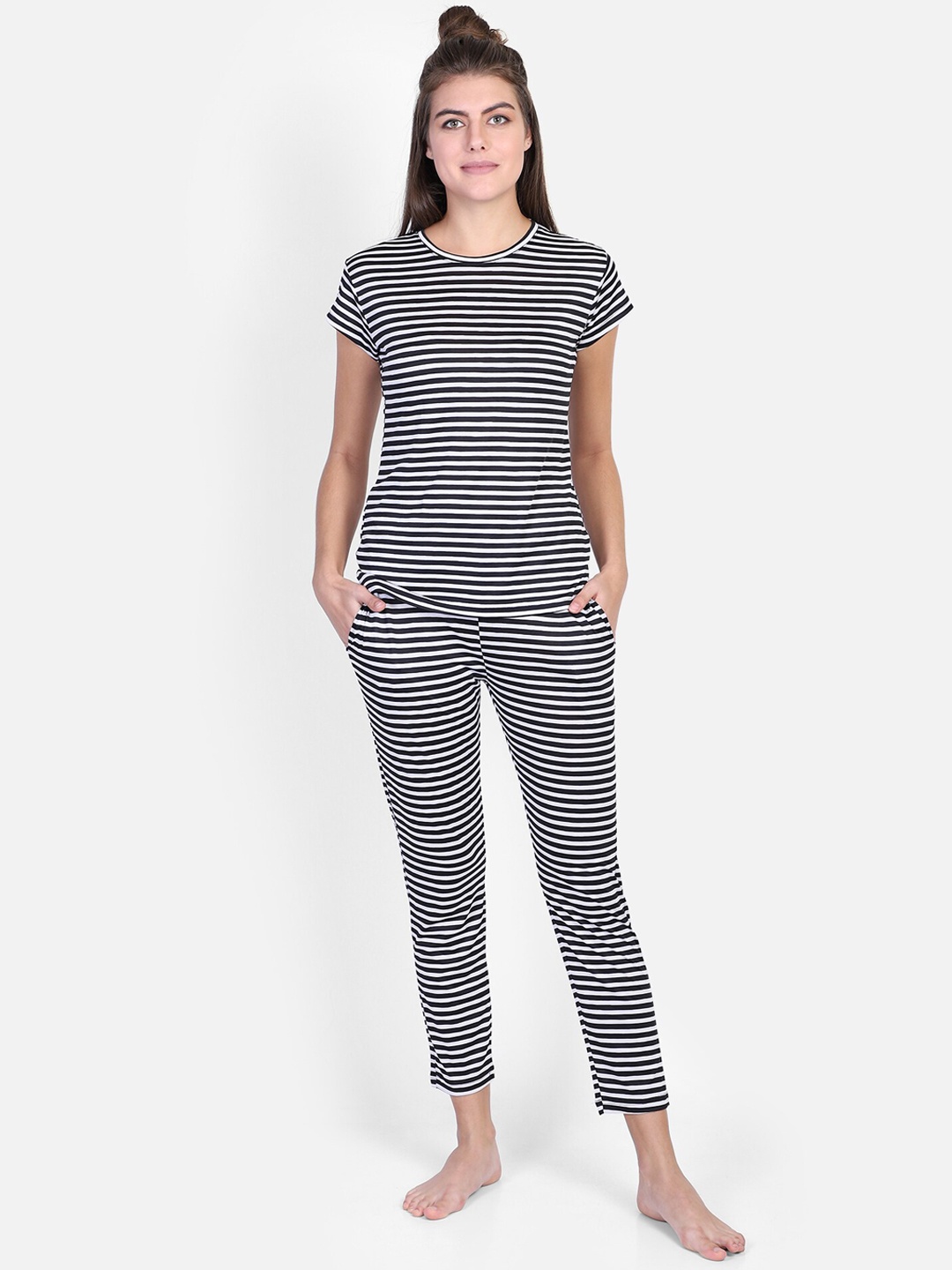 

PROTEENS Women Black & White Striped Night suit