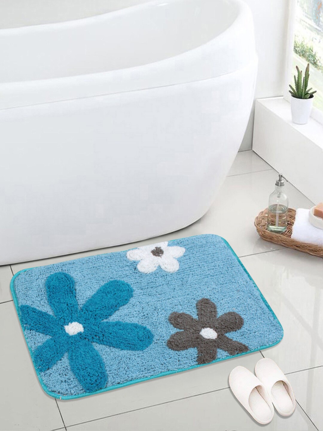 

Saral Home Blue & White Printed Anti-Skid 110 GSM Bath Rug