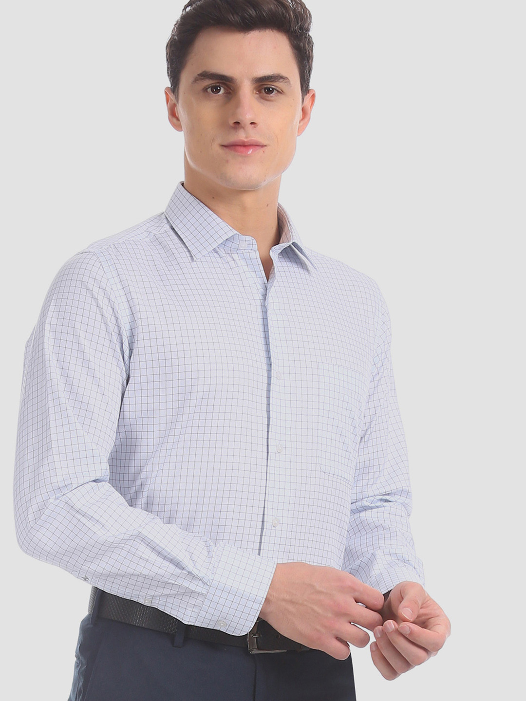 

Arrow Men Grey Regular Fit Checked Formal Shirt