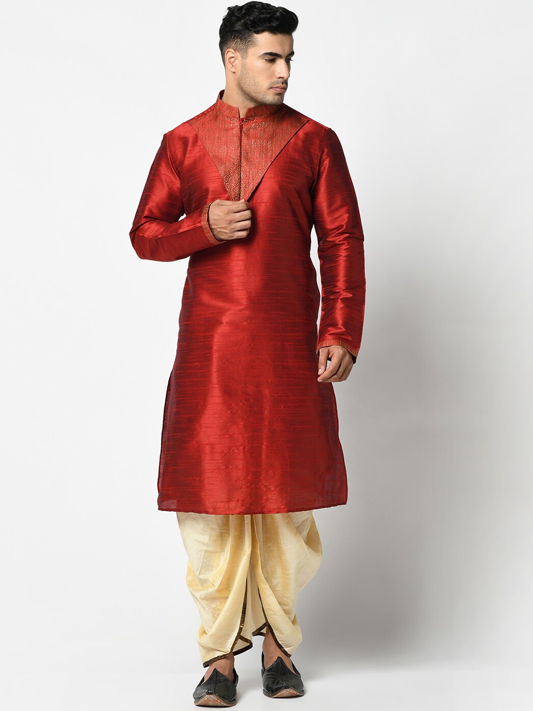 

DEYANN Men Red & Cream-Coloured Solid Kurta with Dhoti Pants