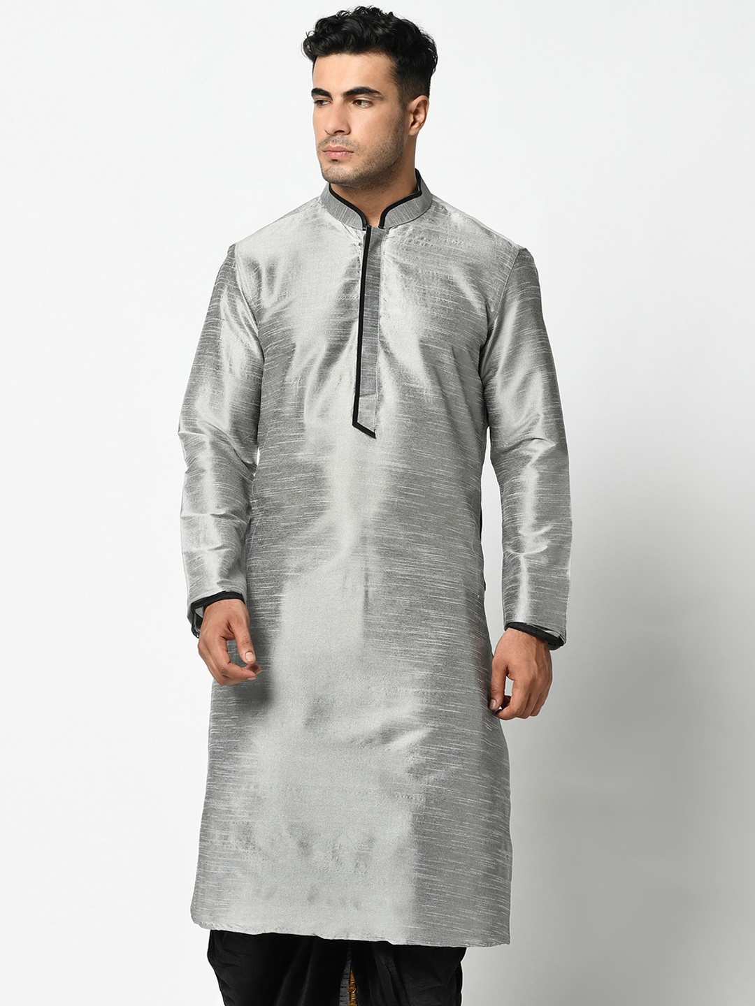 

DEYANN Men Grey & Black Solid Kurta with Pyjamas