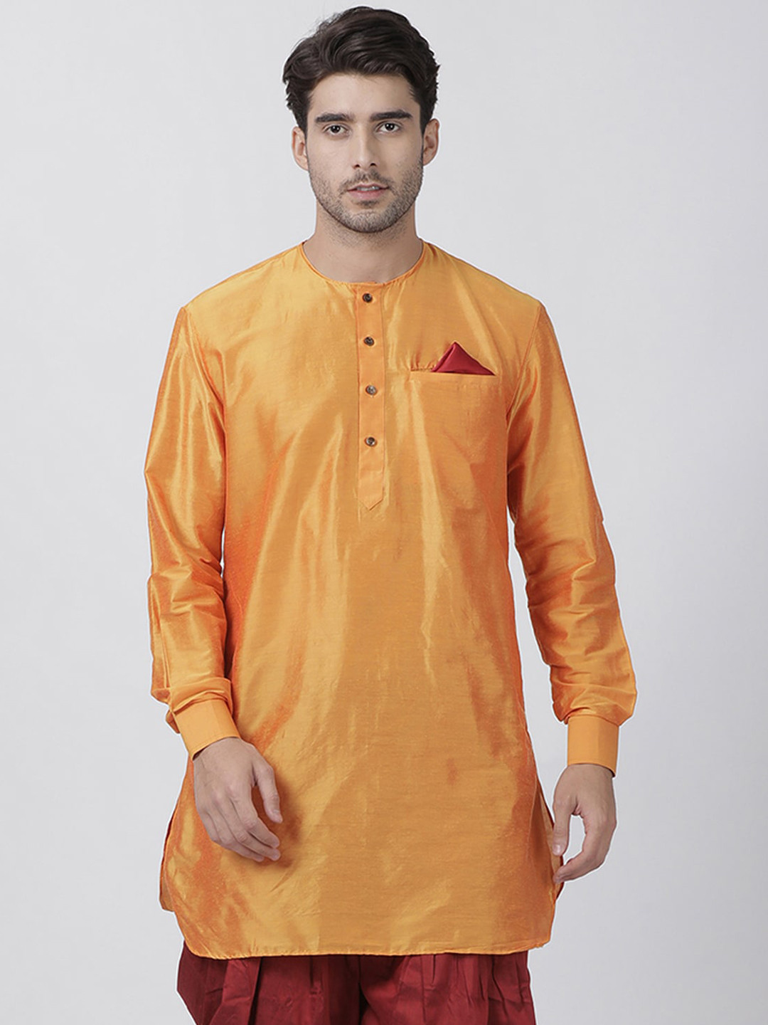 

VASTRAMAY Men Orange Solid Straight Kurta