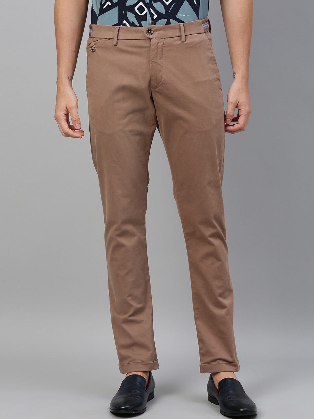 

RARE RABBIT Men Brown Slim Fit Solid Chinos