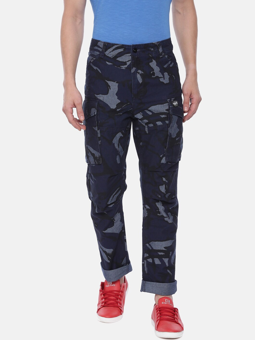 

Breakbounce Men Navy Blue & Grey Camouflage Print Cargos