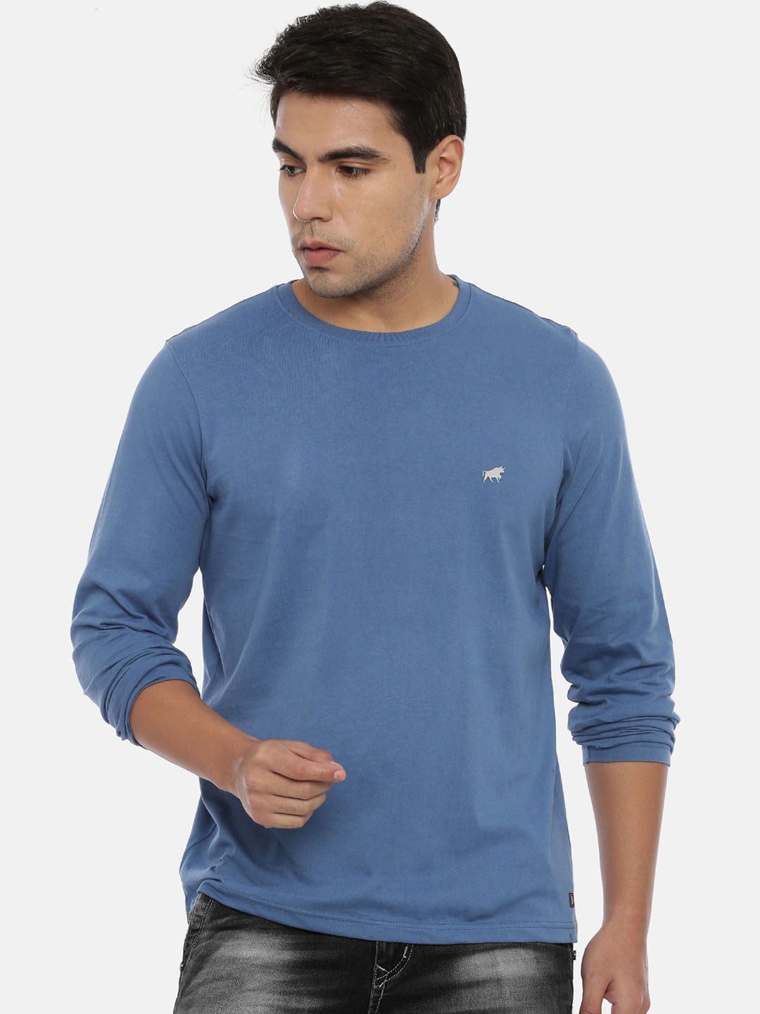 

Bushirt Men Blue Solid Round Neck T-shirt