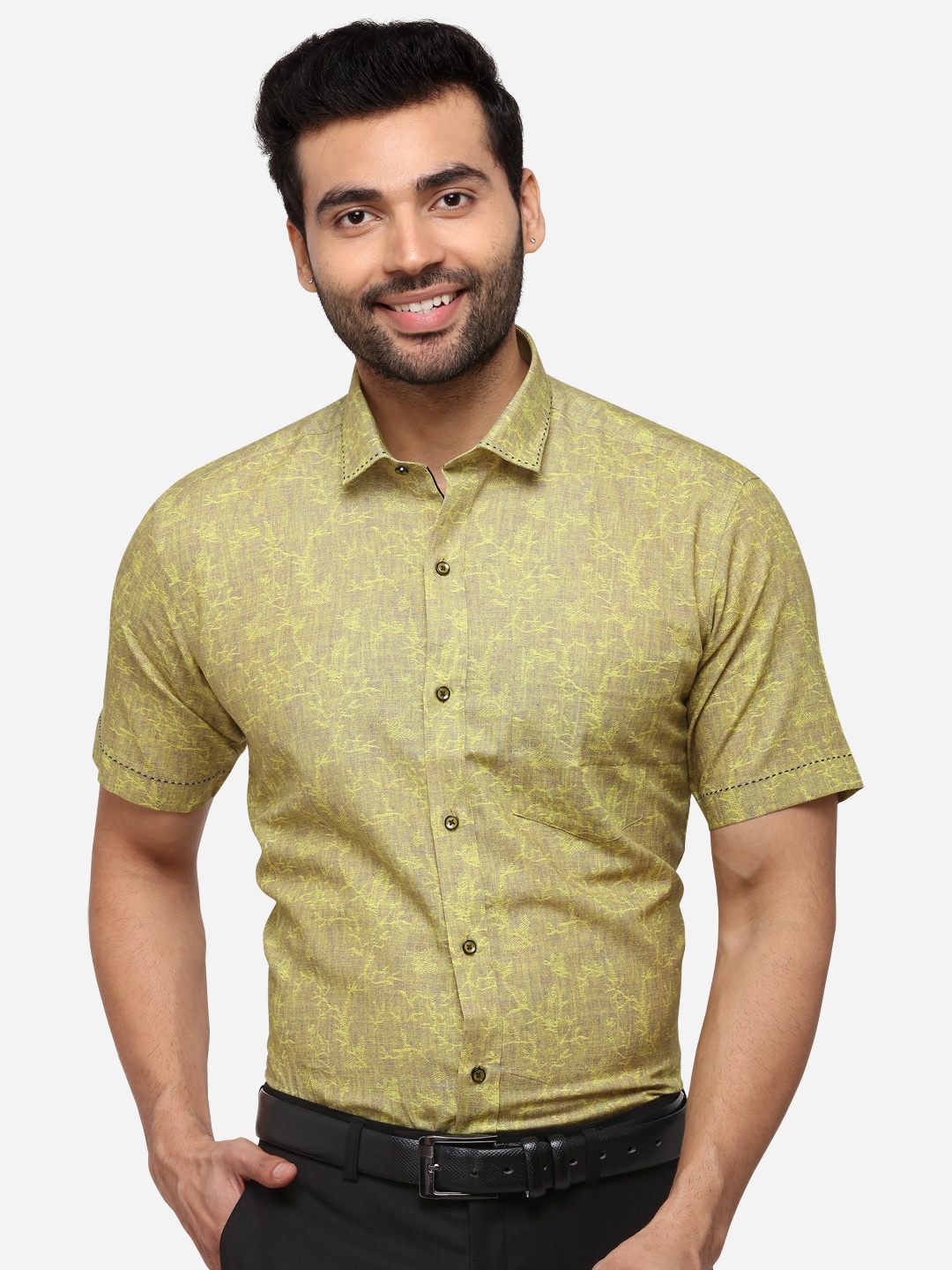 

JB STUDIO Men Yellow Slim Fit Printed Casual Shirt