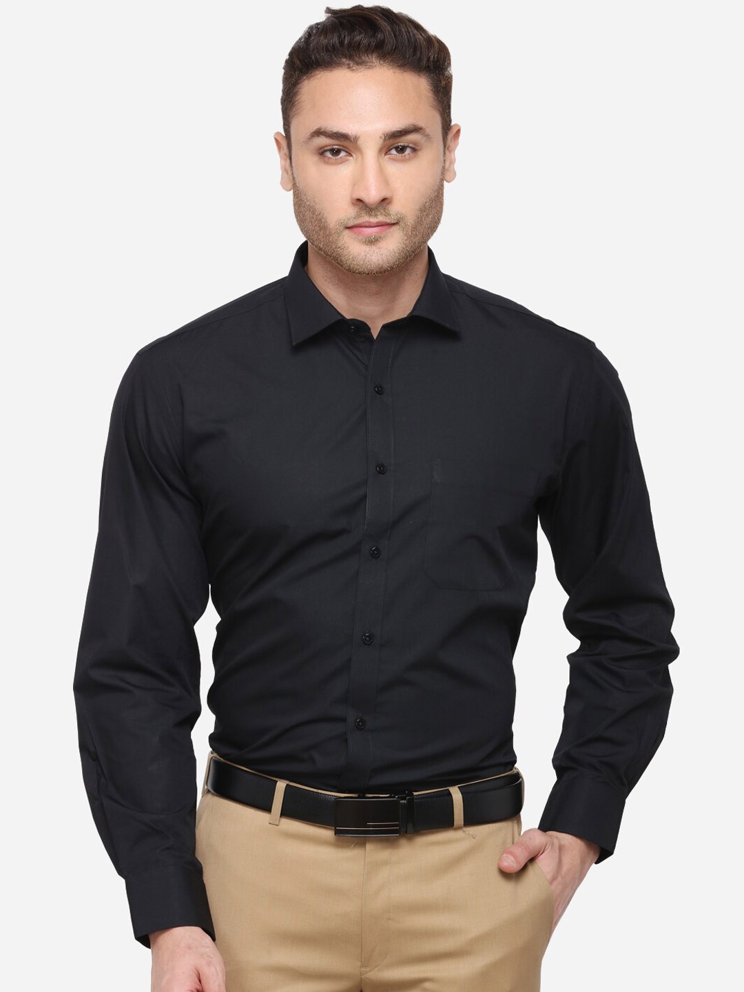 

Greenfibre Men Black Regular Fit Solid Formal Shirt