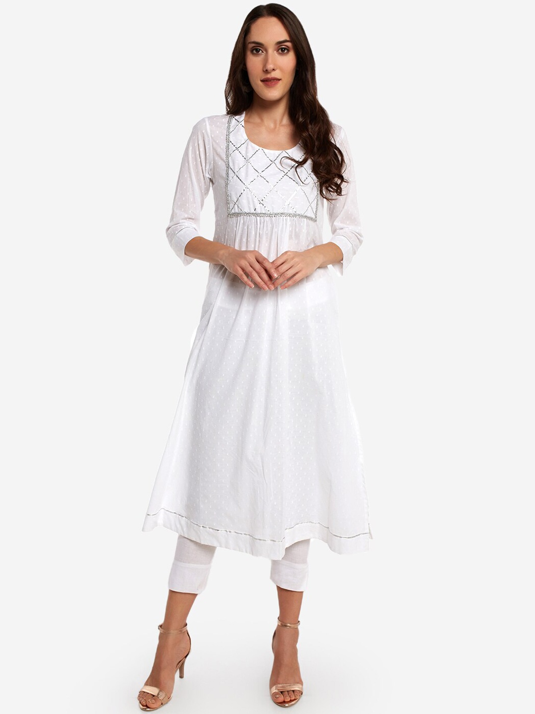 

Desi Weavess Women White & Silver-Coloured Yoke Design Straight Kurta