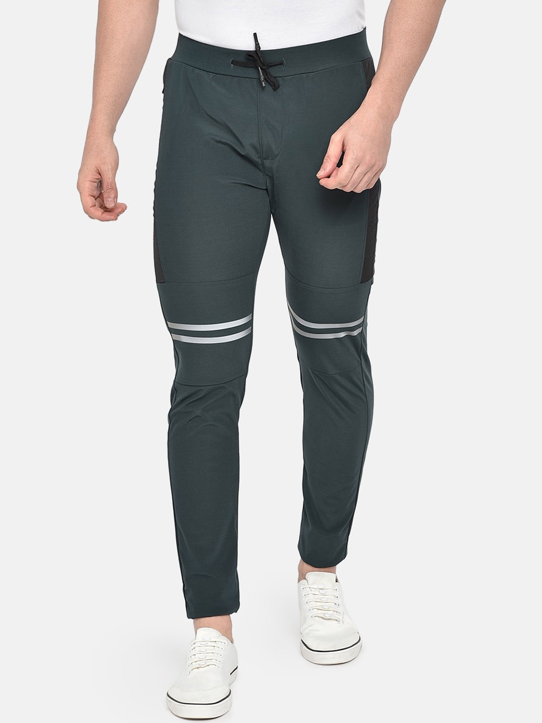 

beevee Men Green Solid Straight-Fit Track Pants