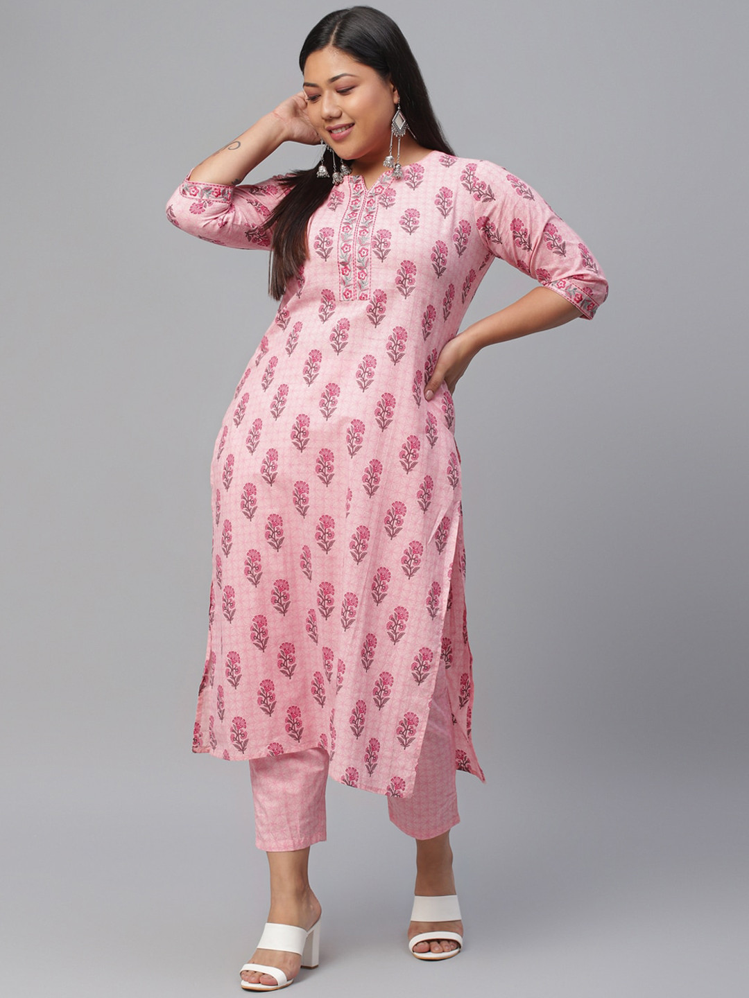 

EXTRA LOVE BY LIBAS Plus Size Women Pink Floral Motifs Printed Cotton Kurta with Trousers