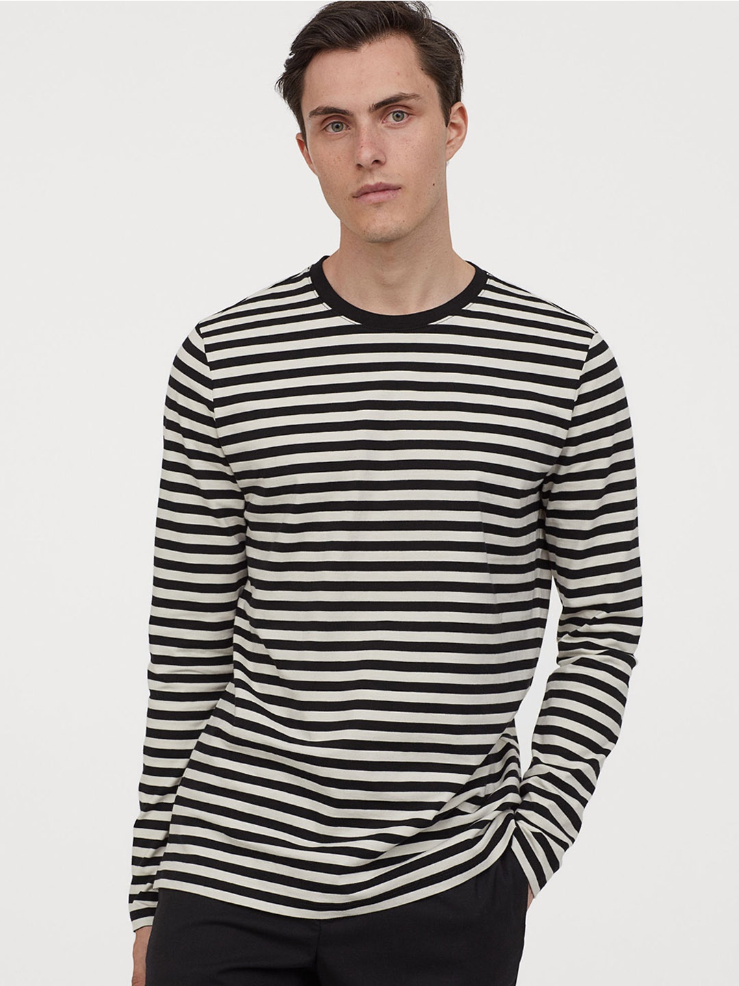 

H&M Men Black & White Striped Top