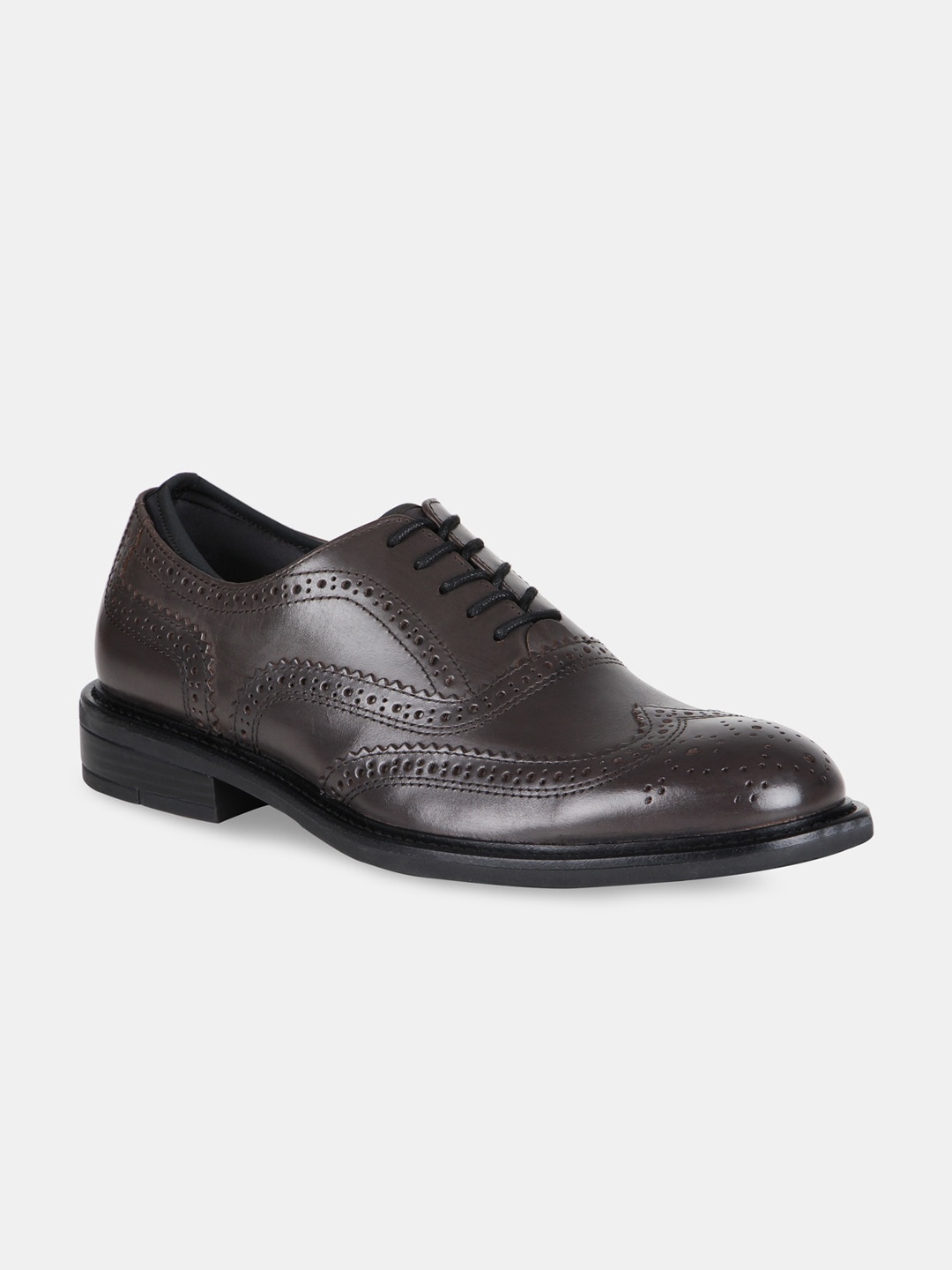 

Kenneth Cole Men Grey Solid Leather Formal Brogues