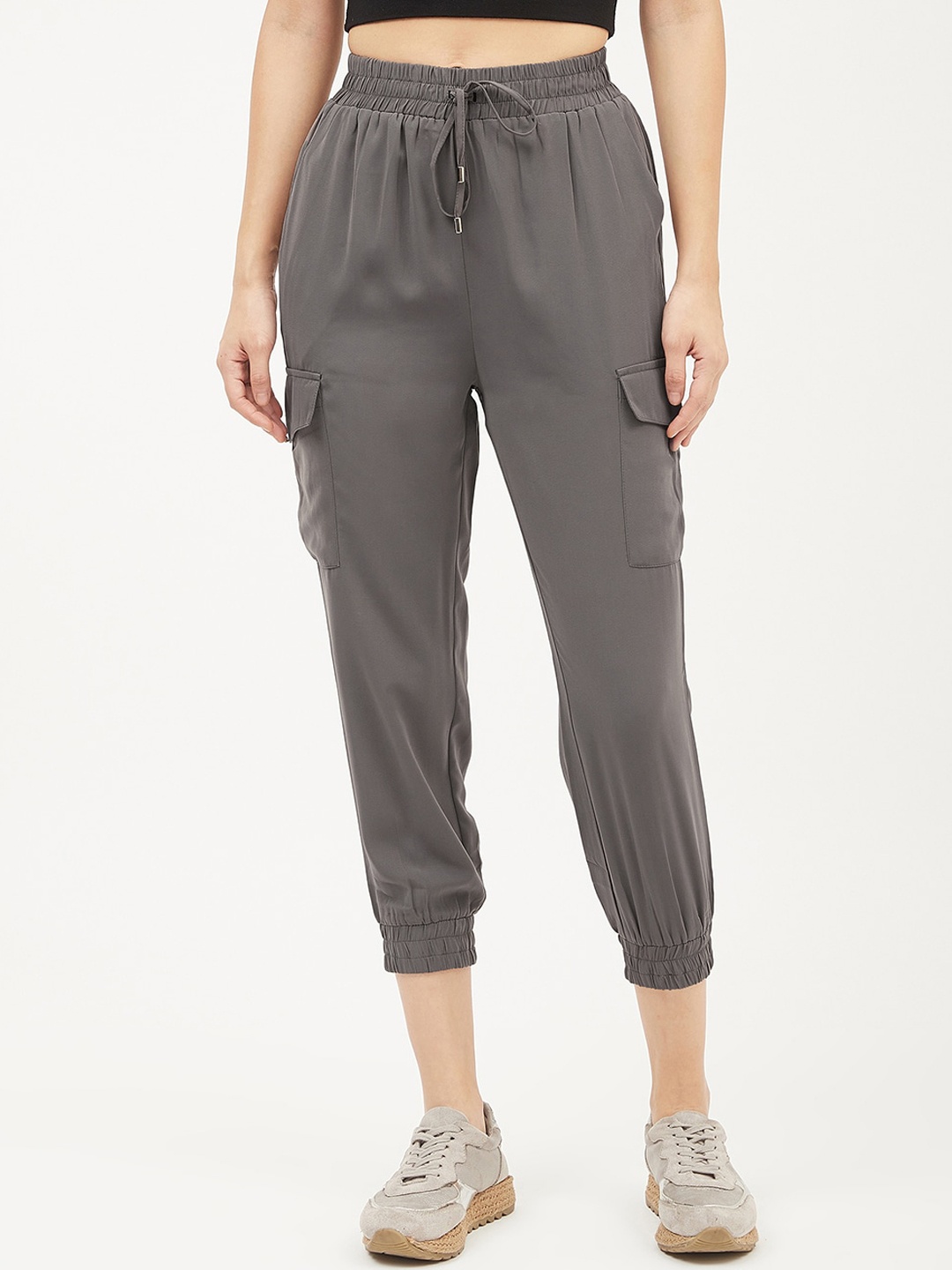 

Harpa Women Grey Smart Regular Fit Solid Joggers