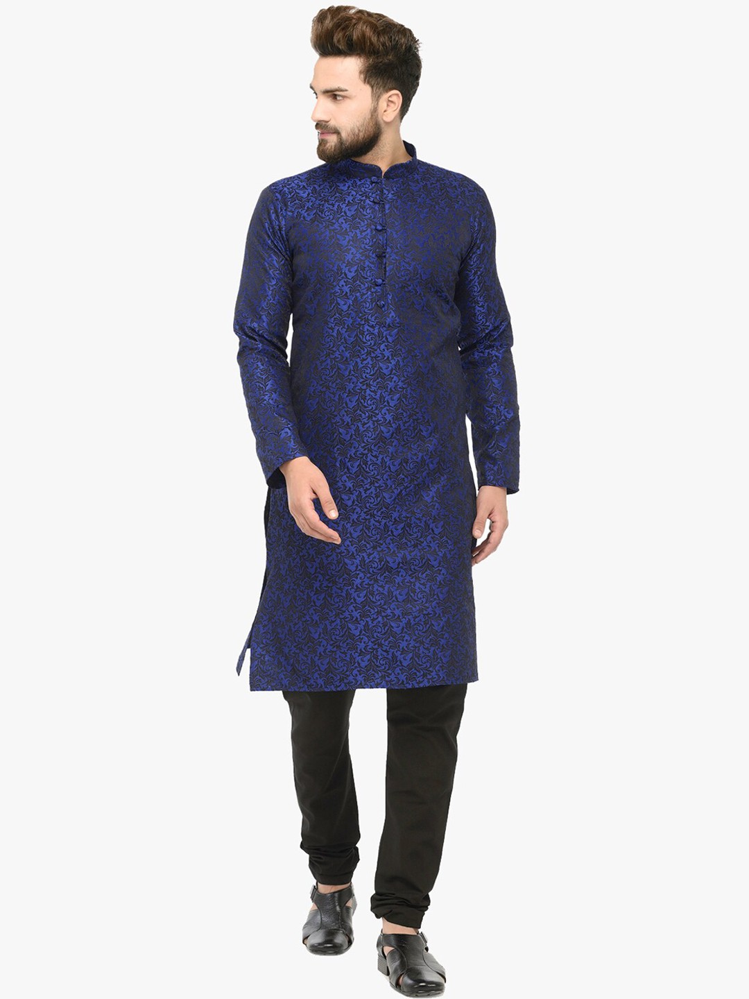 

Jompers Men Blue & Black Self Design Kurta with Churidar
