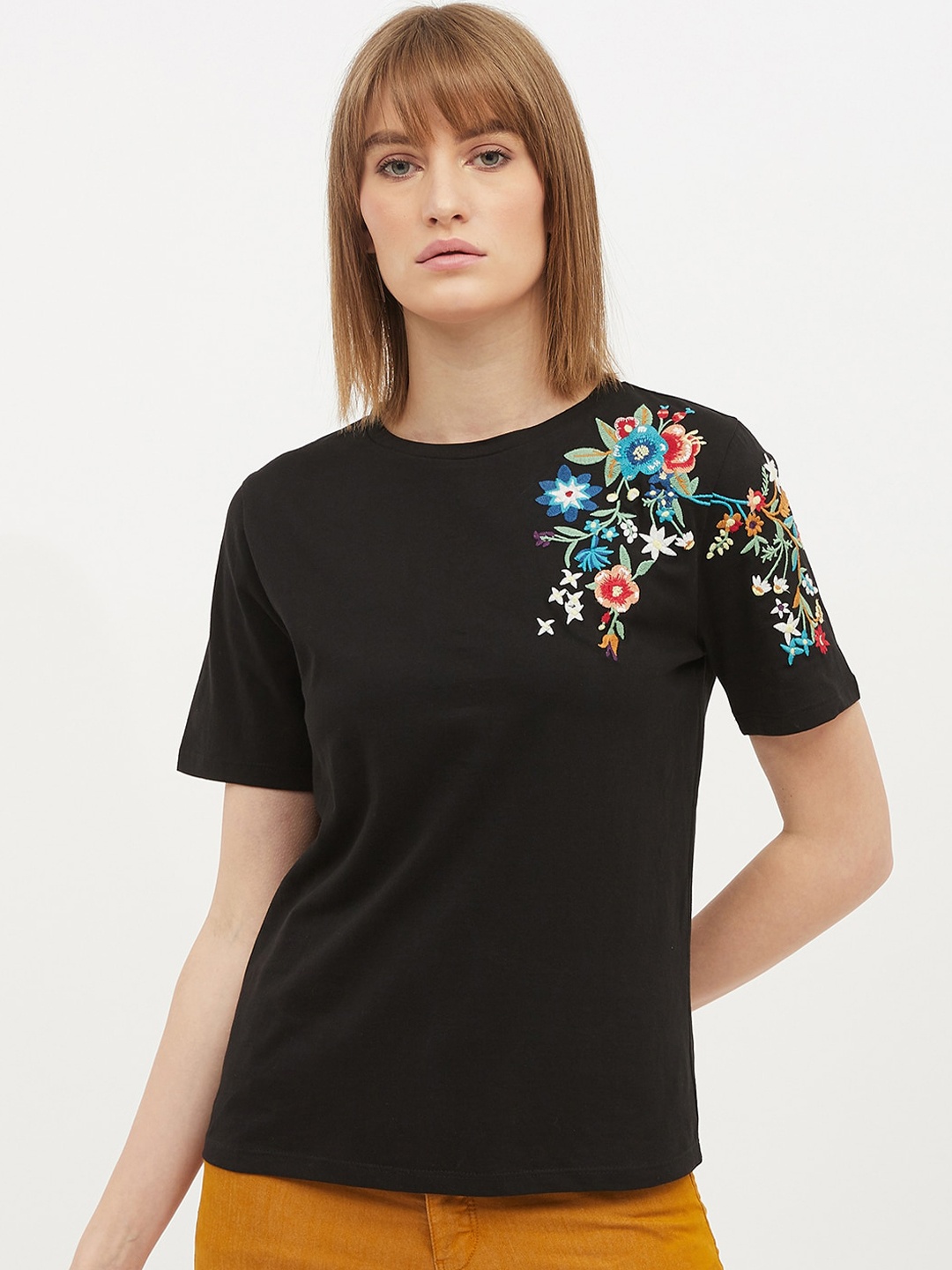 

Harpa Women Black Floral Embroidered Round Neck Pure Cotton T-shirt