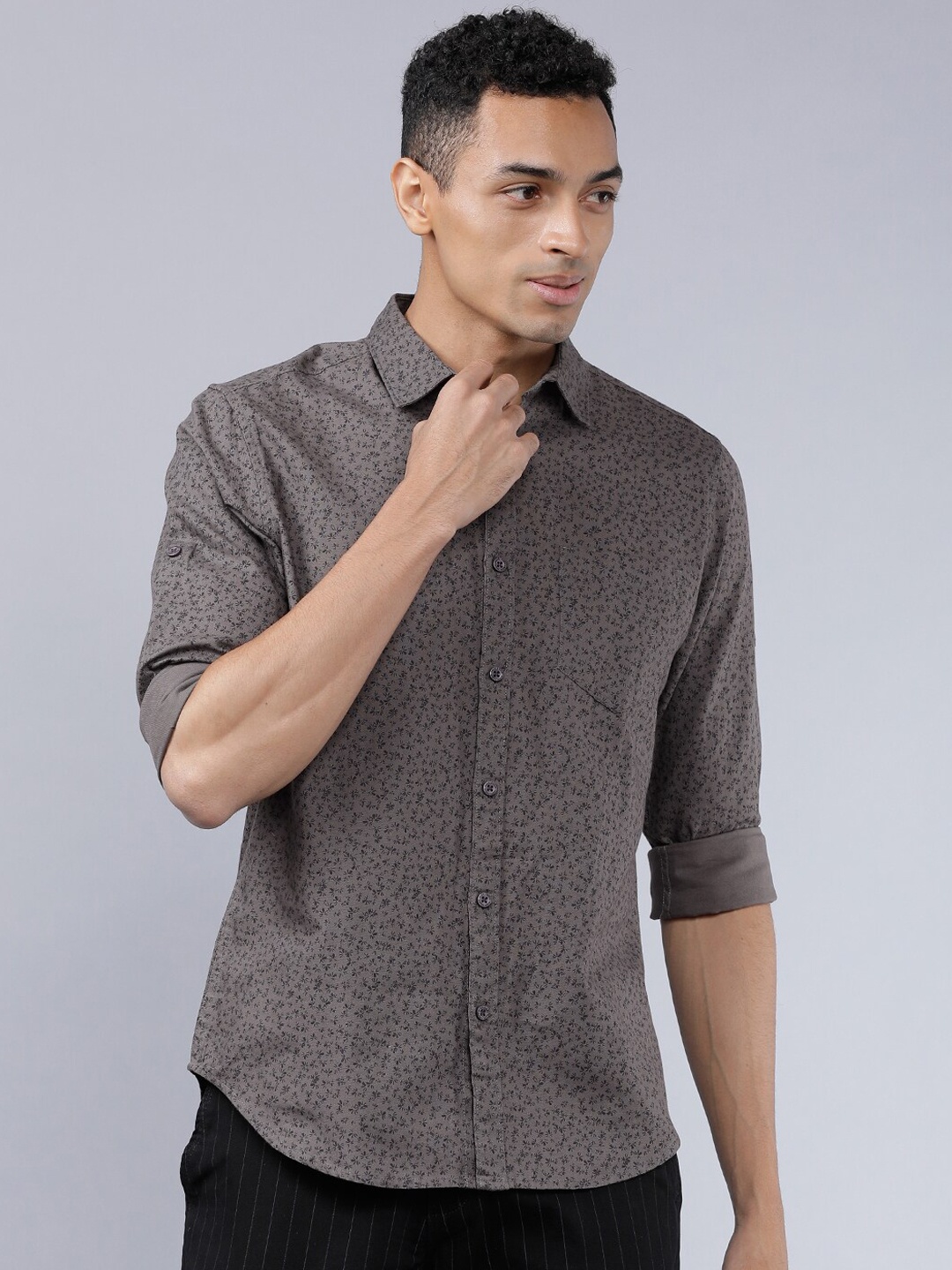 

HIGHLANDER Men Grey & Black Slim Fit Printed Casual Shirt