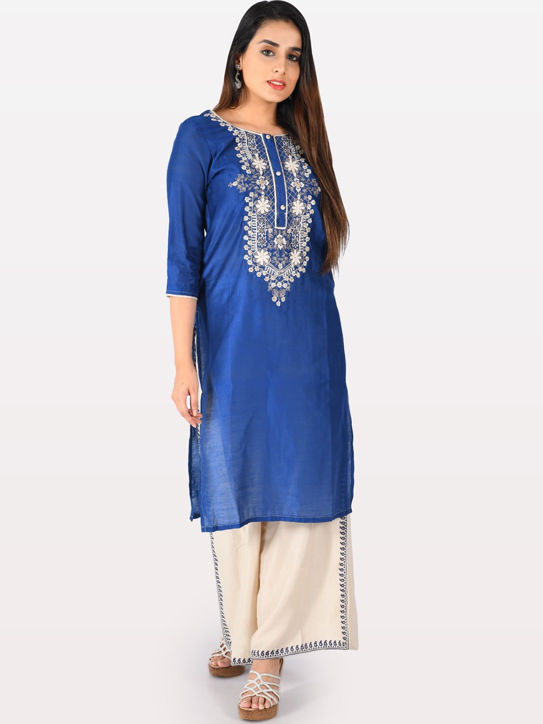 

Neerus Women Blue & Blue Solid Straight Kurta